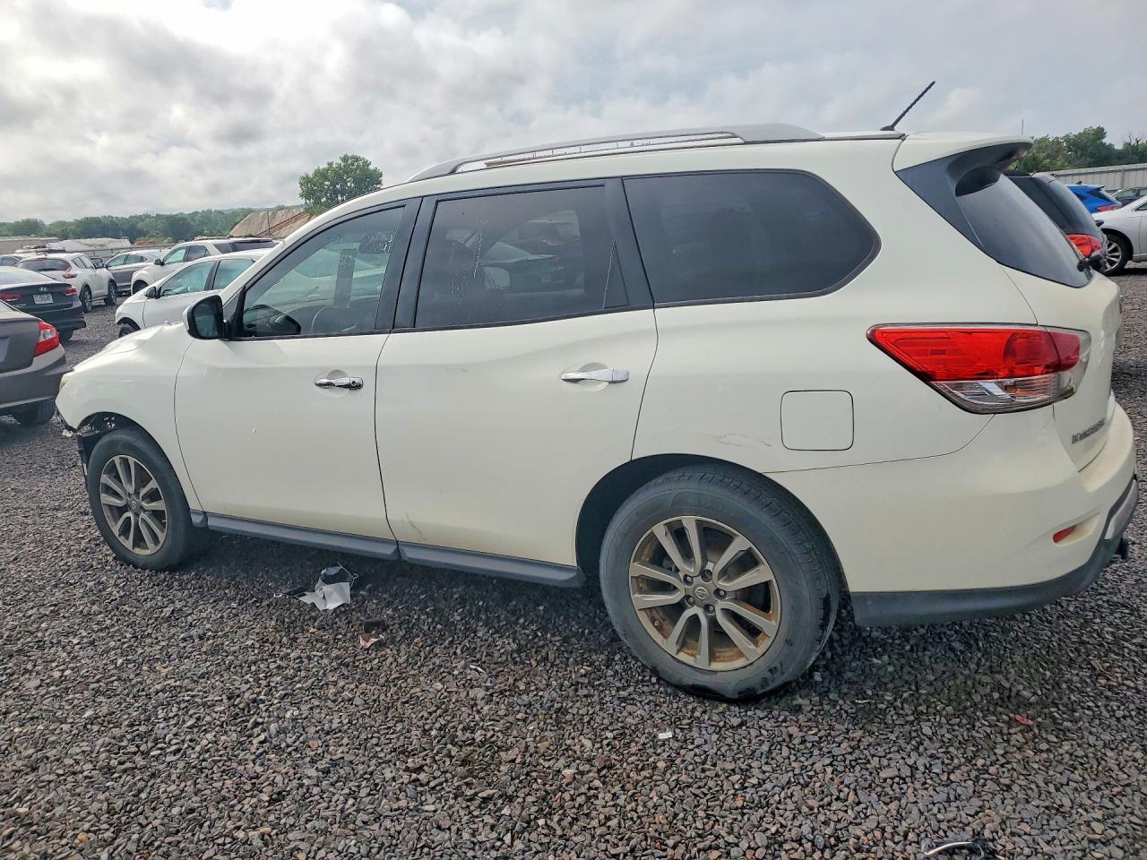 2016 NISSAN PATHFINDER S — снимка 2