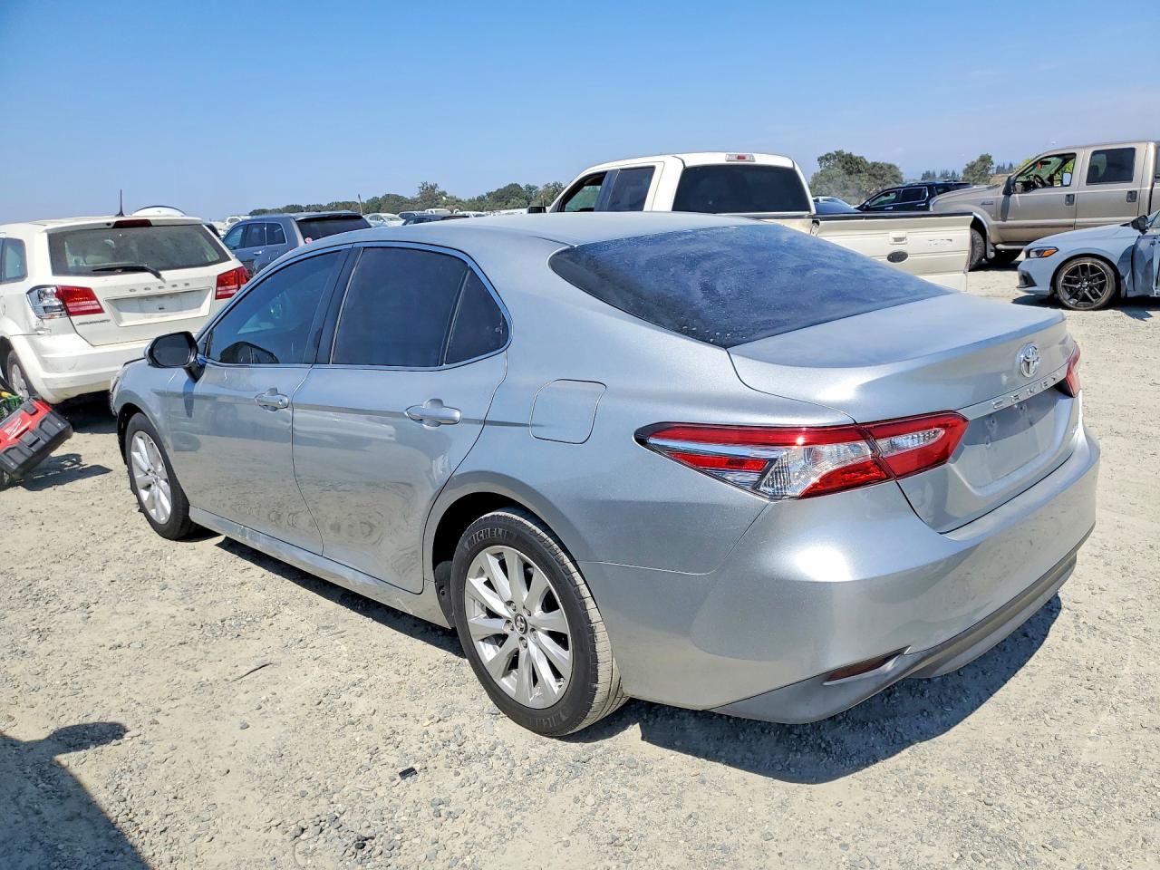 2018 TOYOTA CAMRY LE — снимка 2