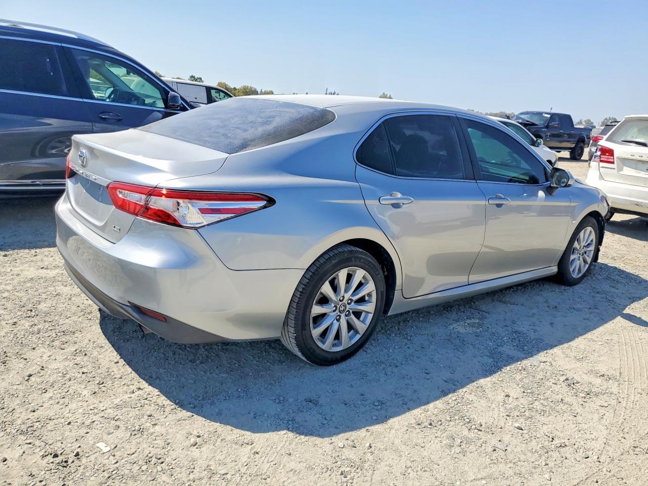 2018 TOYOTA CAMRY LE — снимка 3