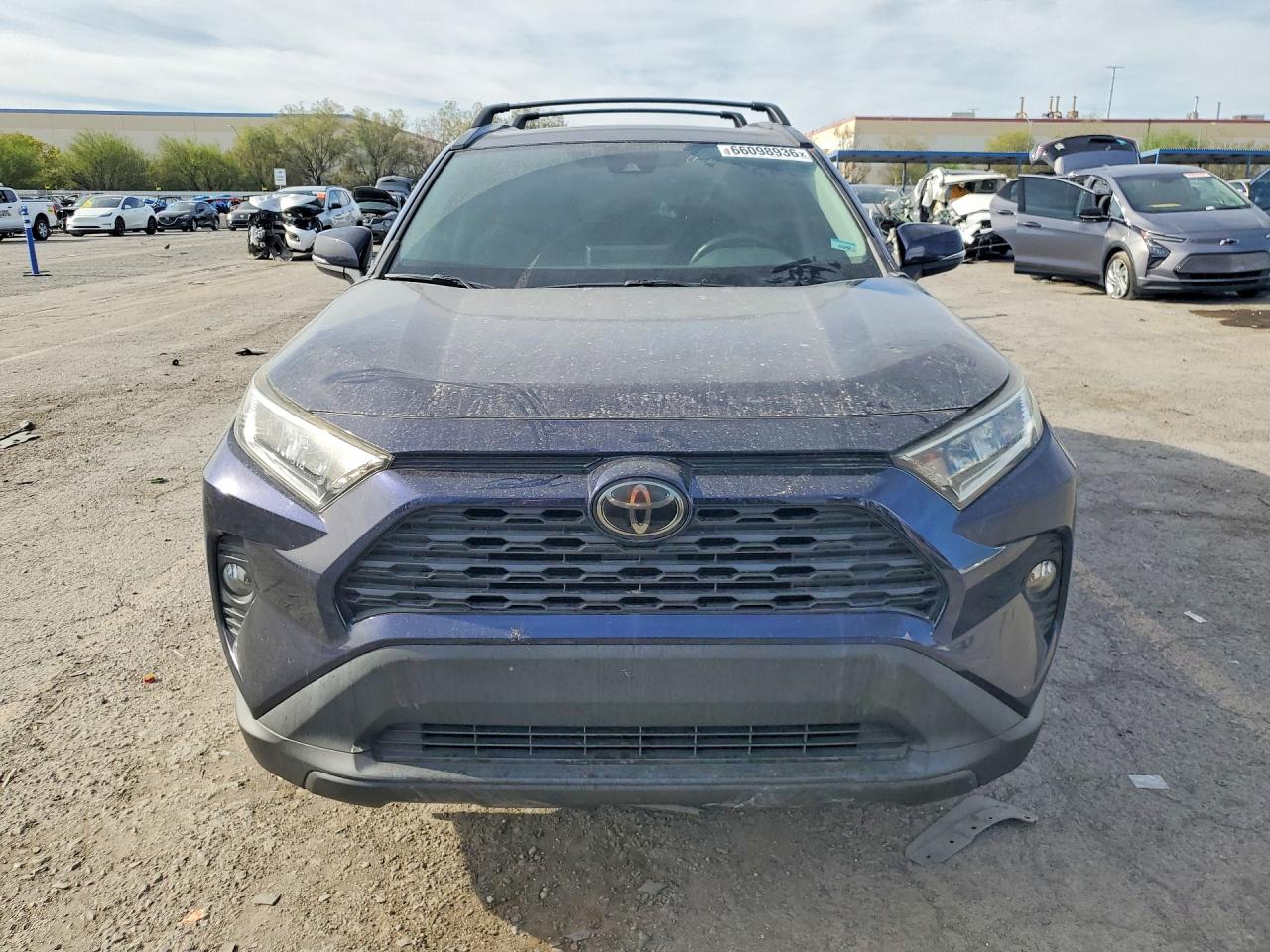 2020 TOYOTA RAV4 XLE — снимка 5