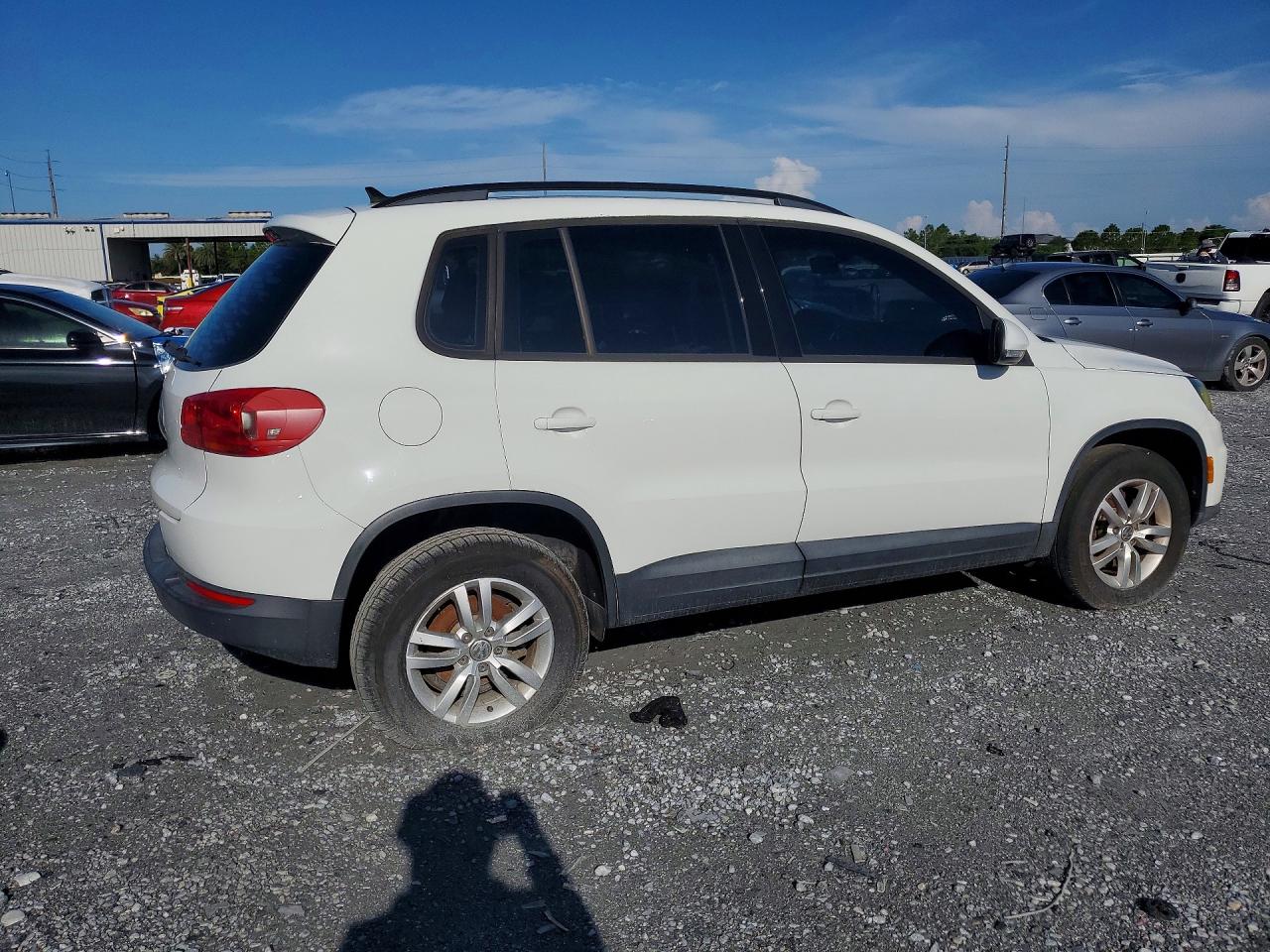 2017 VOLKSWAGEN TIGUAN S — снимка 3