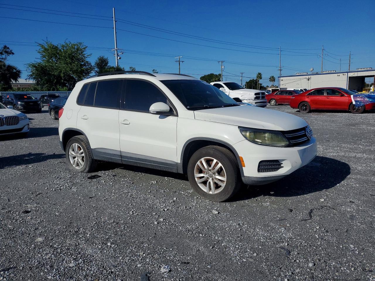2017 VOLKSWAGEN TIGUAN S — снимка 4