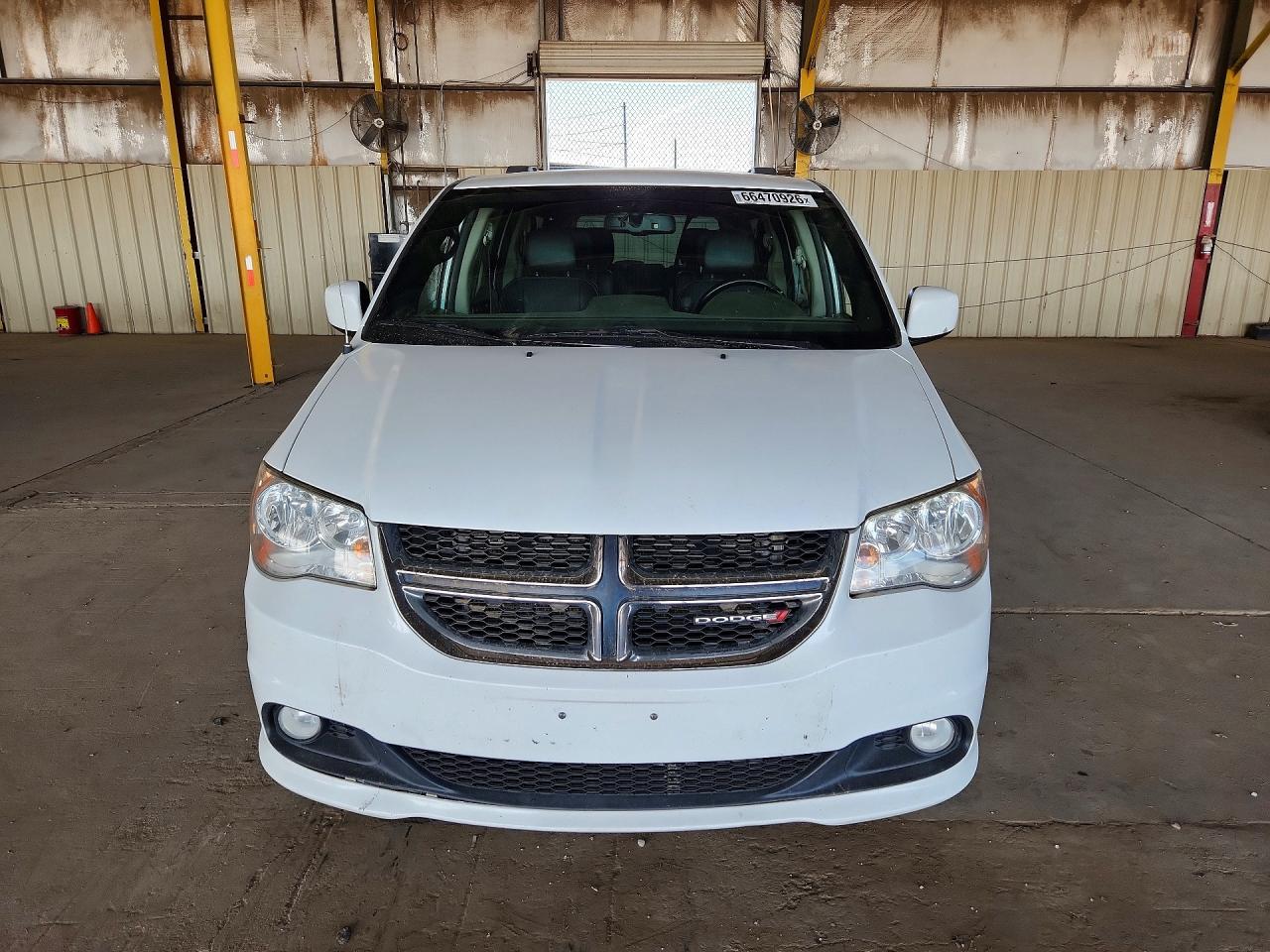 2017 DODGE GRAND CARAVAN SXT — снимка 5