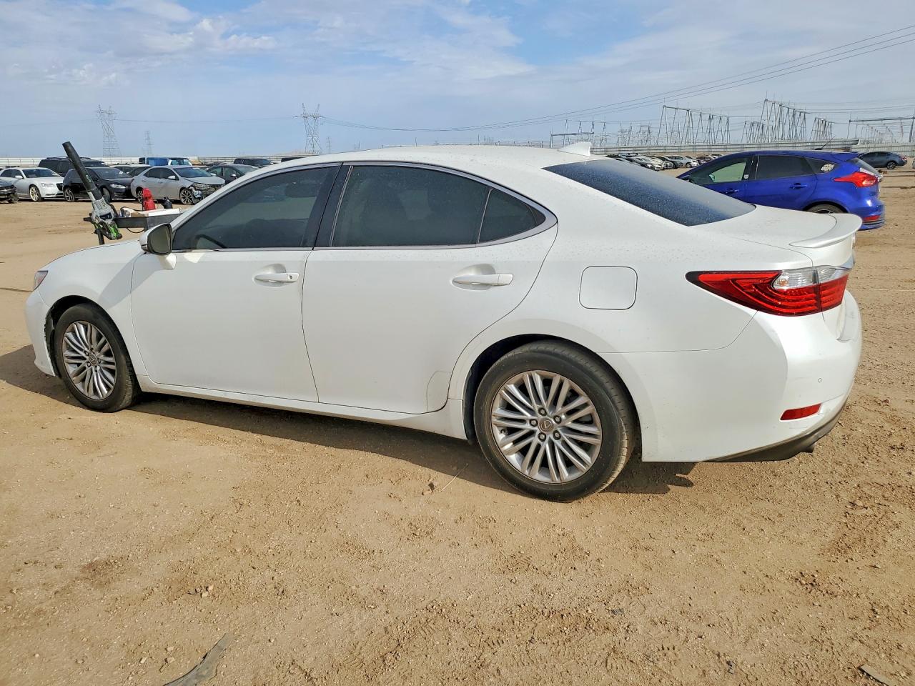 2015 LEXUS ES 350 — снимка 2