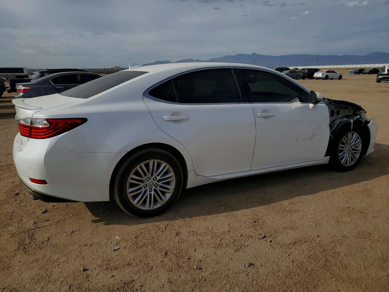 2015 LEXUS ES 350 — снимка 3