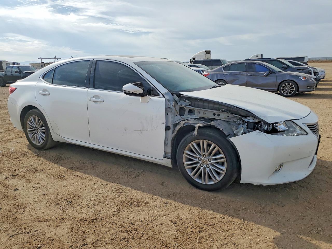 2015 LEXUS ES 350 — снимка 4