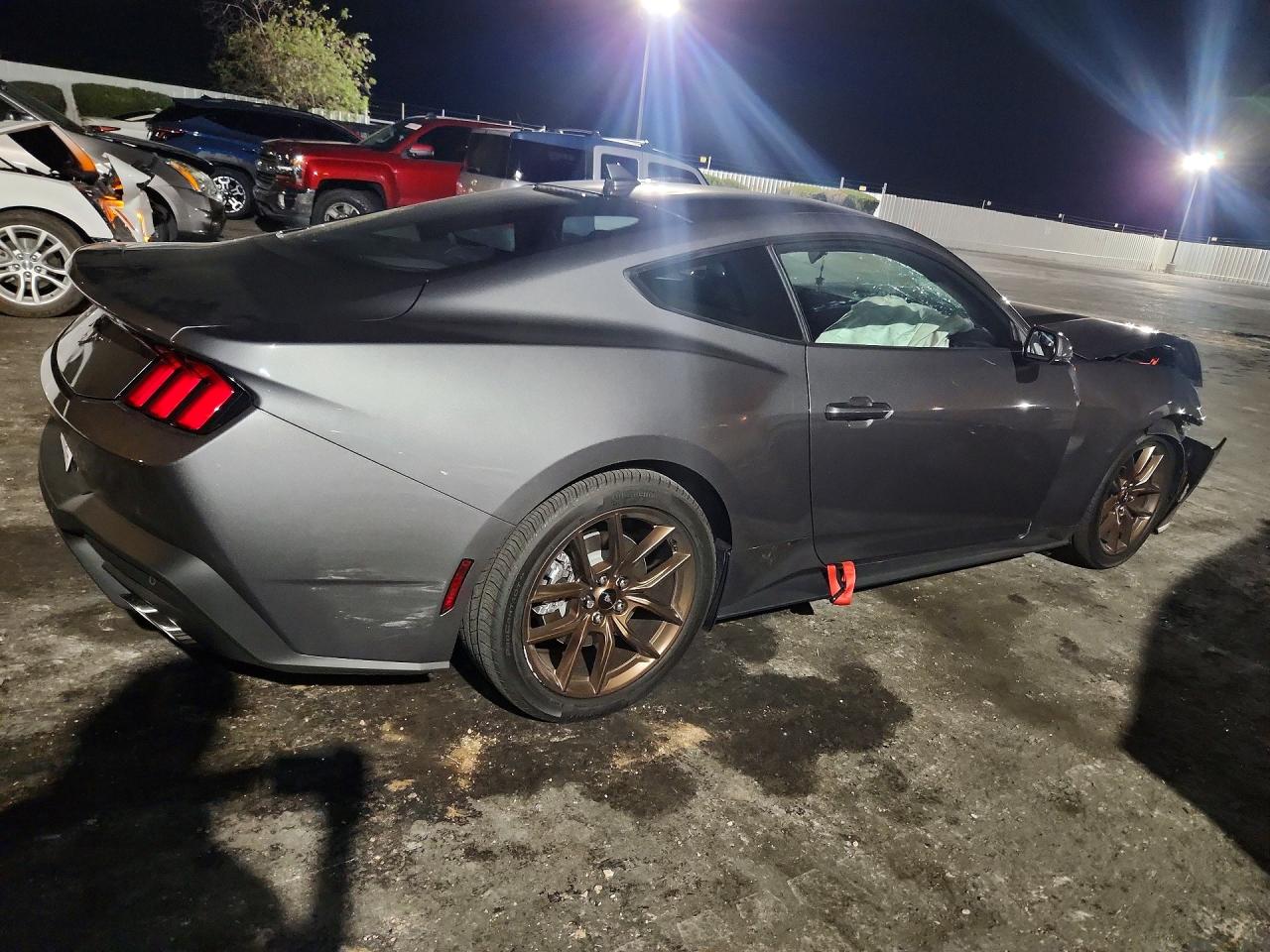 2026 FORD MUSTANG — снимка 3