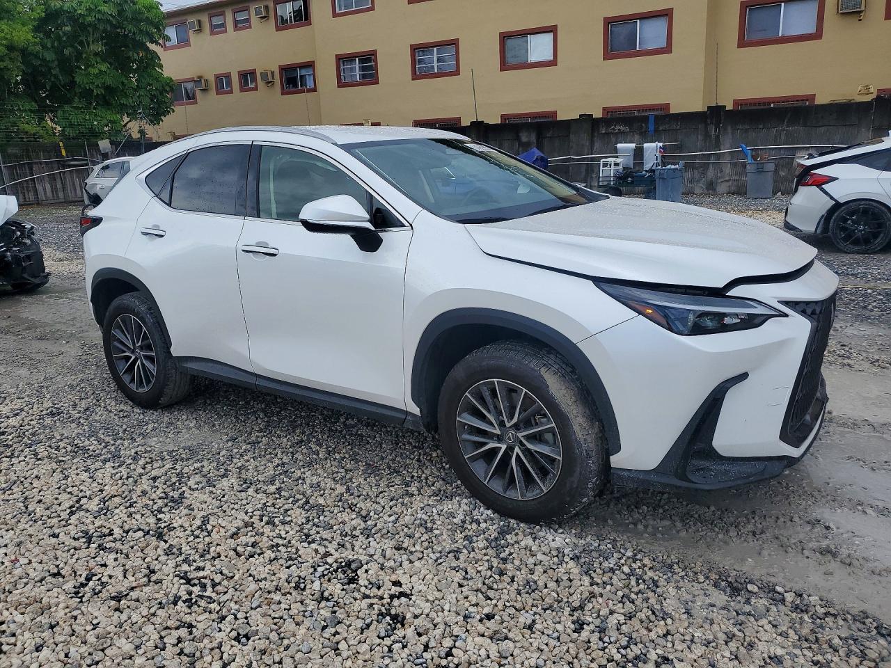 2023 LEXUS NX 250 — снимка 4
