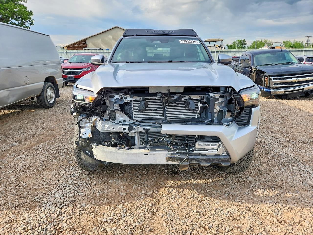 2025 TOYOTA TACOMA SR5 — снимка 5