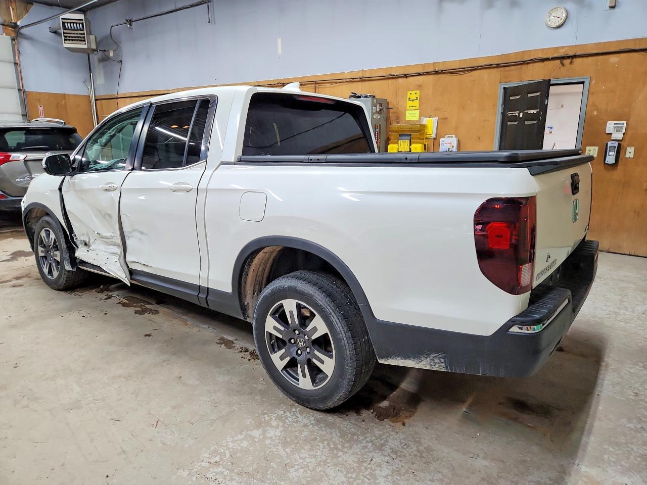 2017 HONDA RIDGELINE RTL — снимка 2