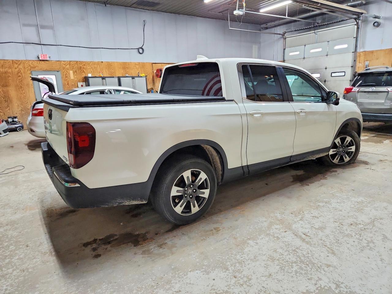 2017 HONDA RIDGELINE RTL — снимка 3