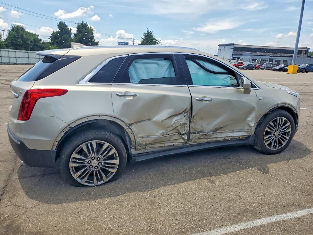 2017 CADILLAC XT5 PREMIUM LUXURY — снимка 3