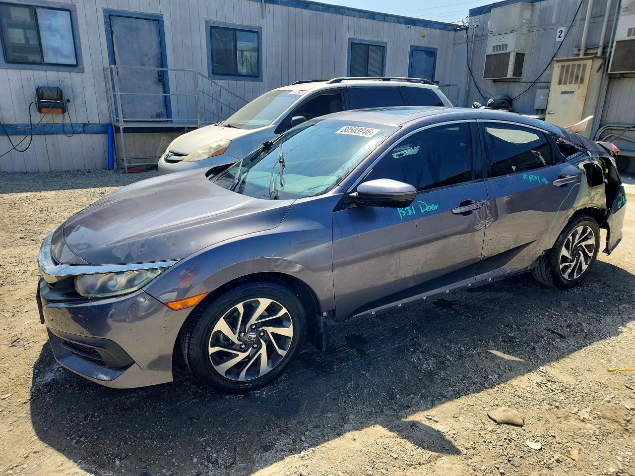 2017 HONDA CIVIC EX