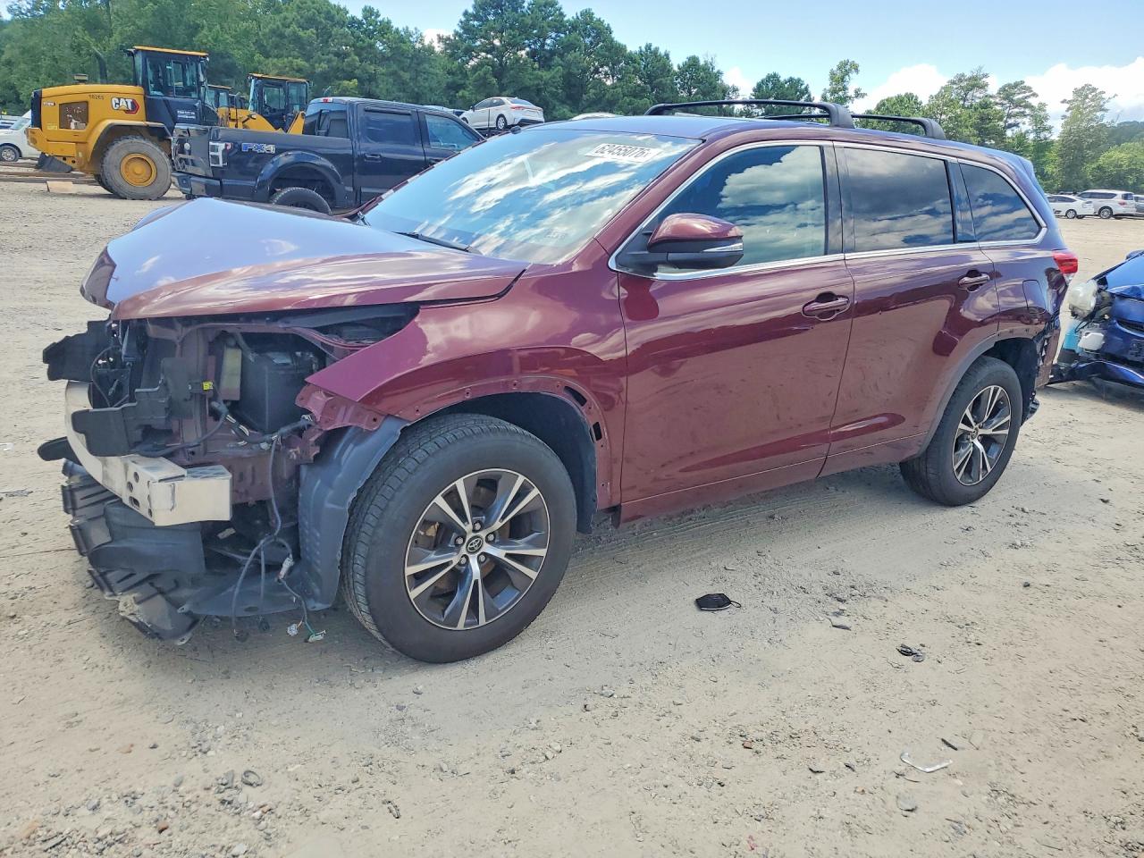 2017 TOYOTA HIGHLANDER LE