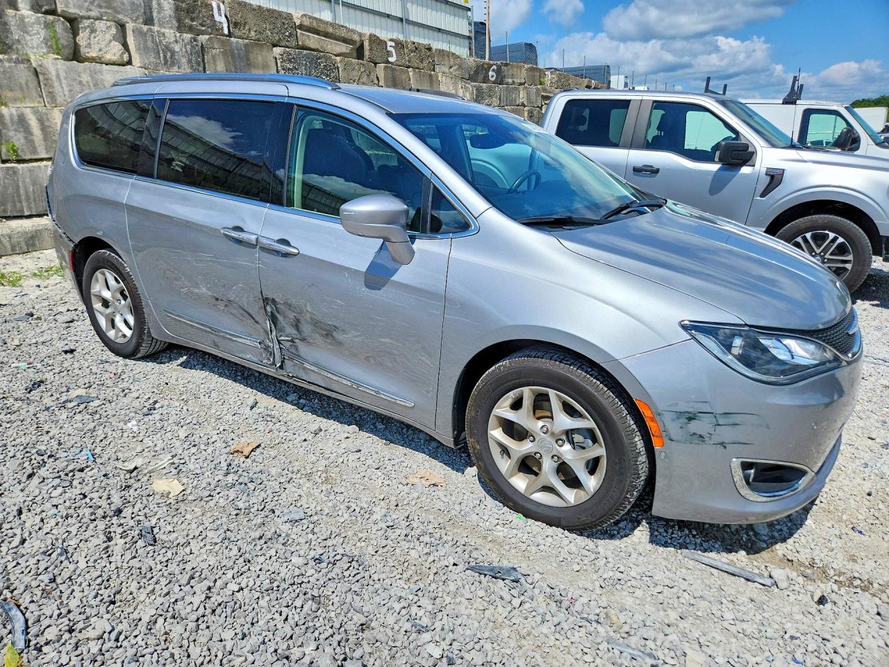 2020 CHRYSLER PACIFICA TOURING L PLUS — снимка 4