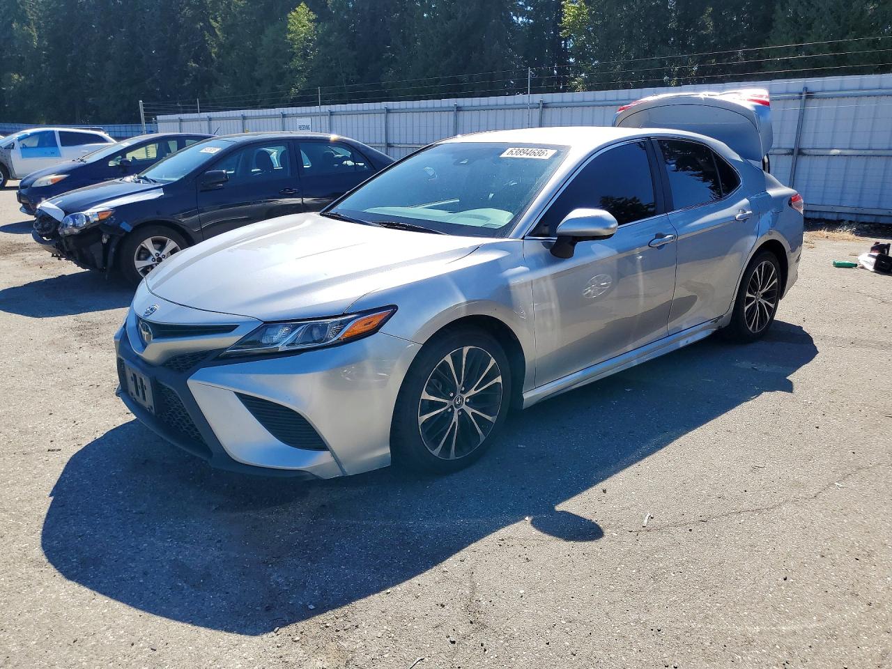 2018 TOYOTA CAMRY SE