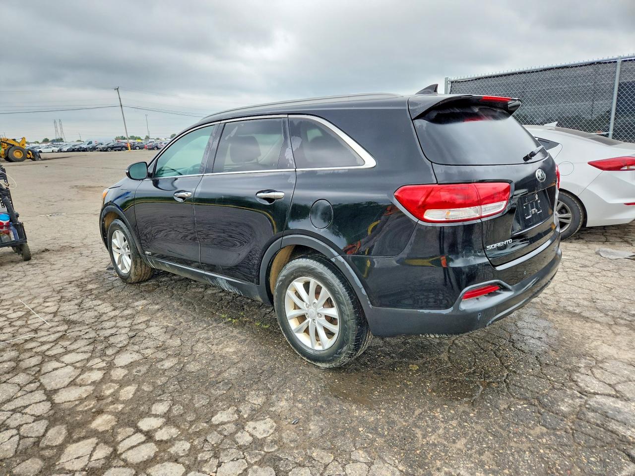 2017 KIA SORENTO LX — снимка 2