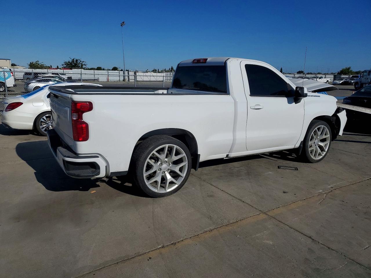 2023 CHEVROLET SILVERADO C1500 — снимка 3