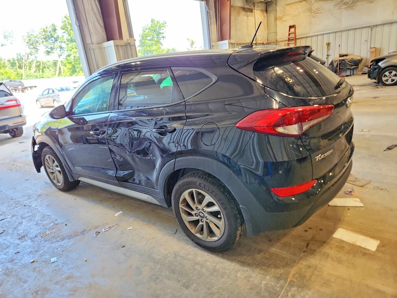2017 HYUNDAI TUCSON SE — снимка 2