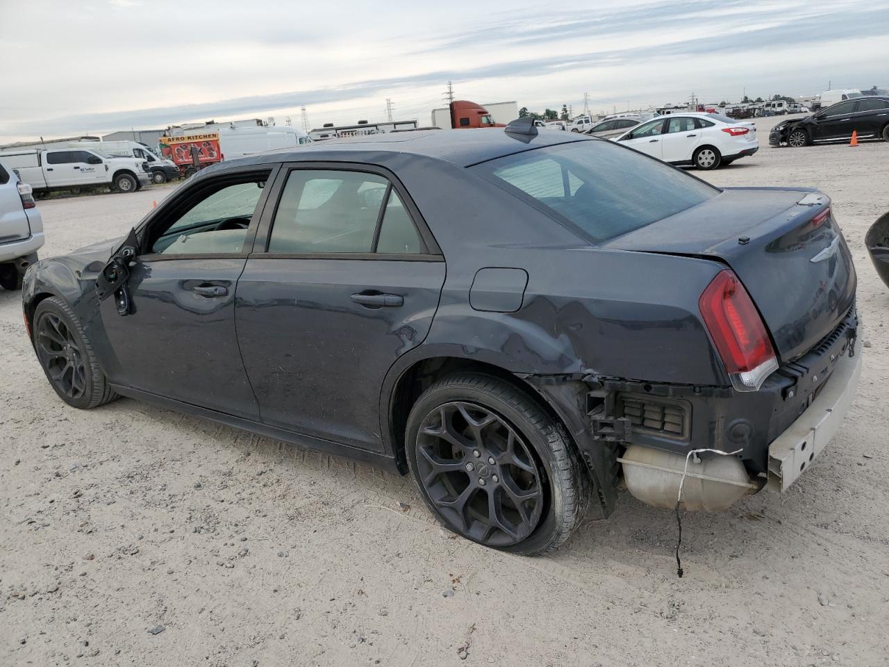 2019 CHRYSLER 300 S — снимка 2