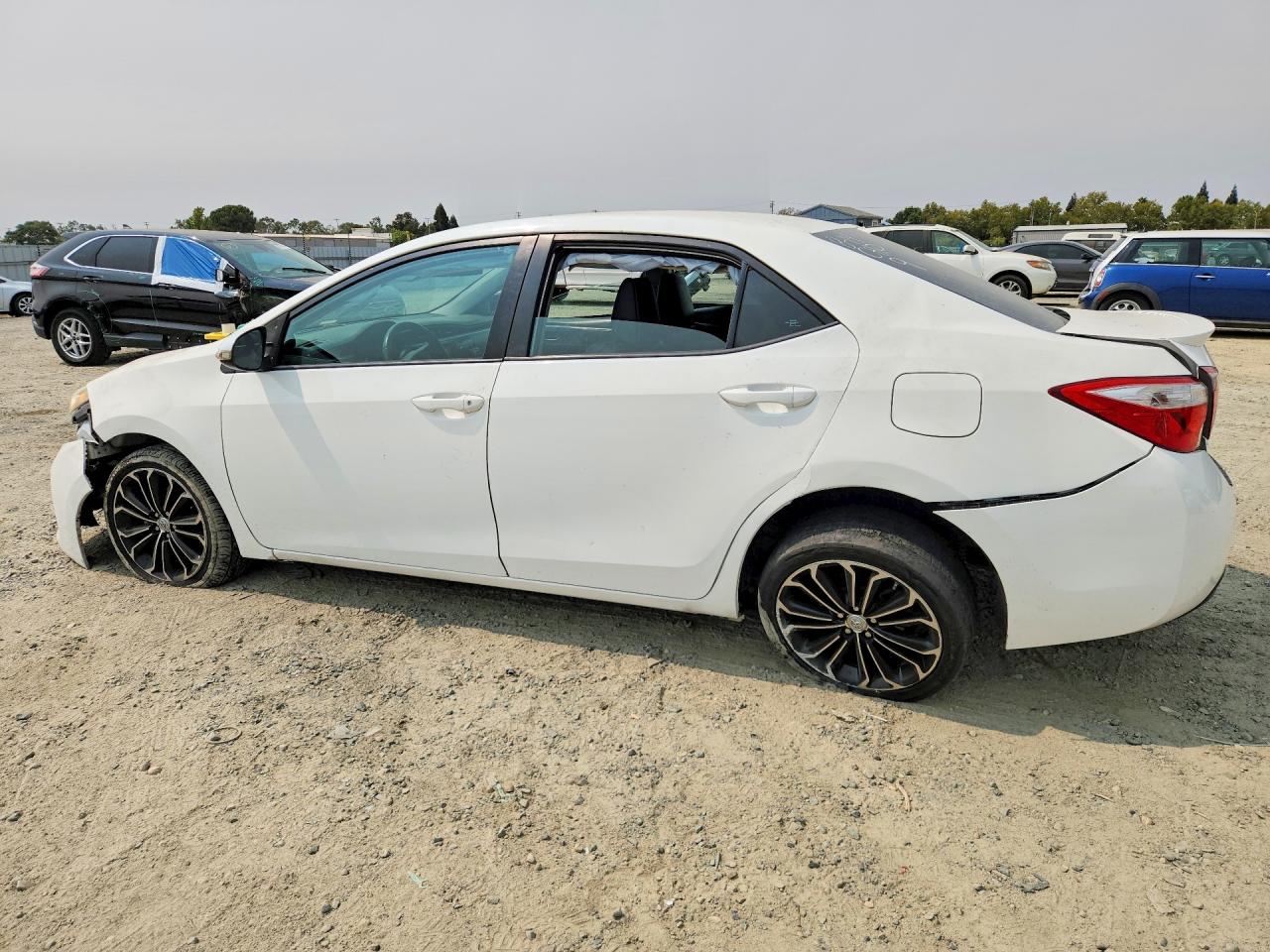 2015 TOYOTA COROLLA S PLUS — снимка 2