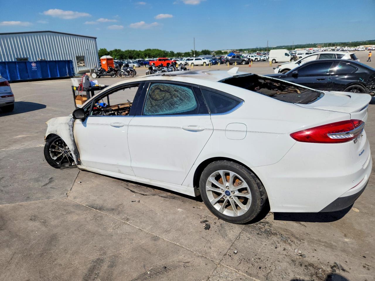 2020 FORD FUSION SE — photo 2