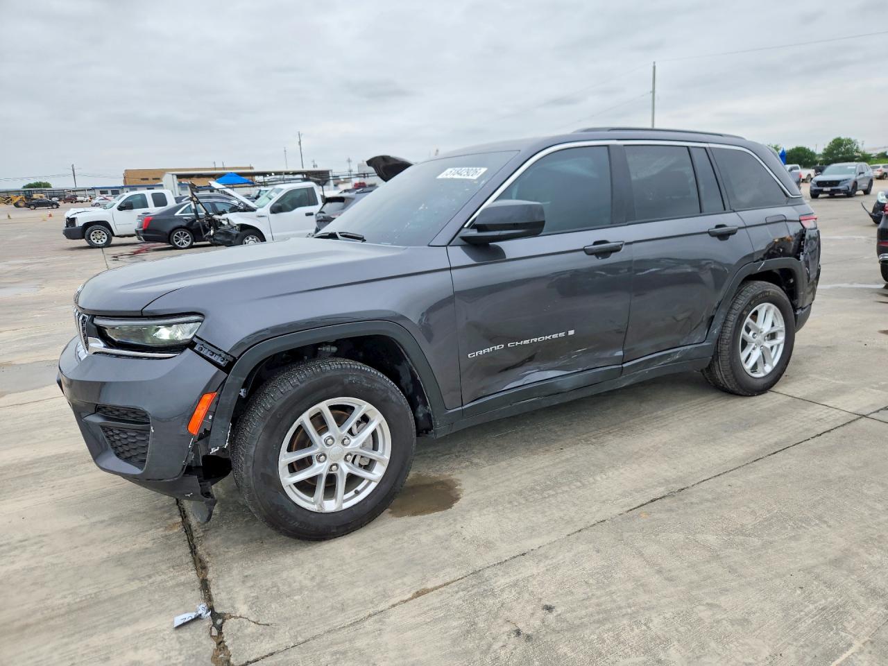 2025 JEEP GRAND CHEROKEE LAREDO