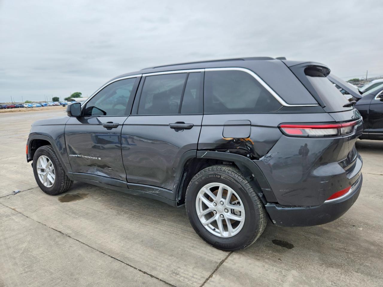 2025 JEEP GRAND CHEROKEE LAREDO — снимка 2