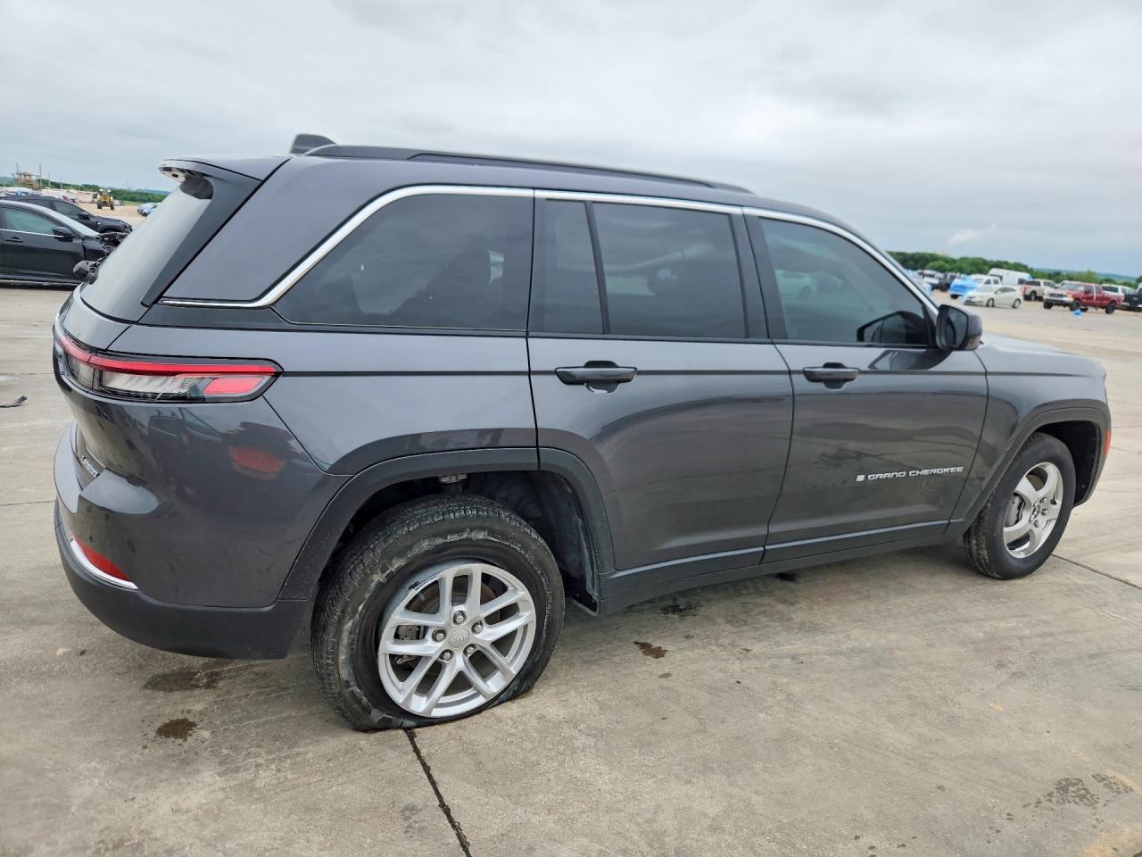 2025 JEEP GRAND CHEROKEE LAREDO — снимка 3