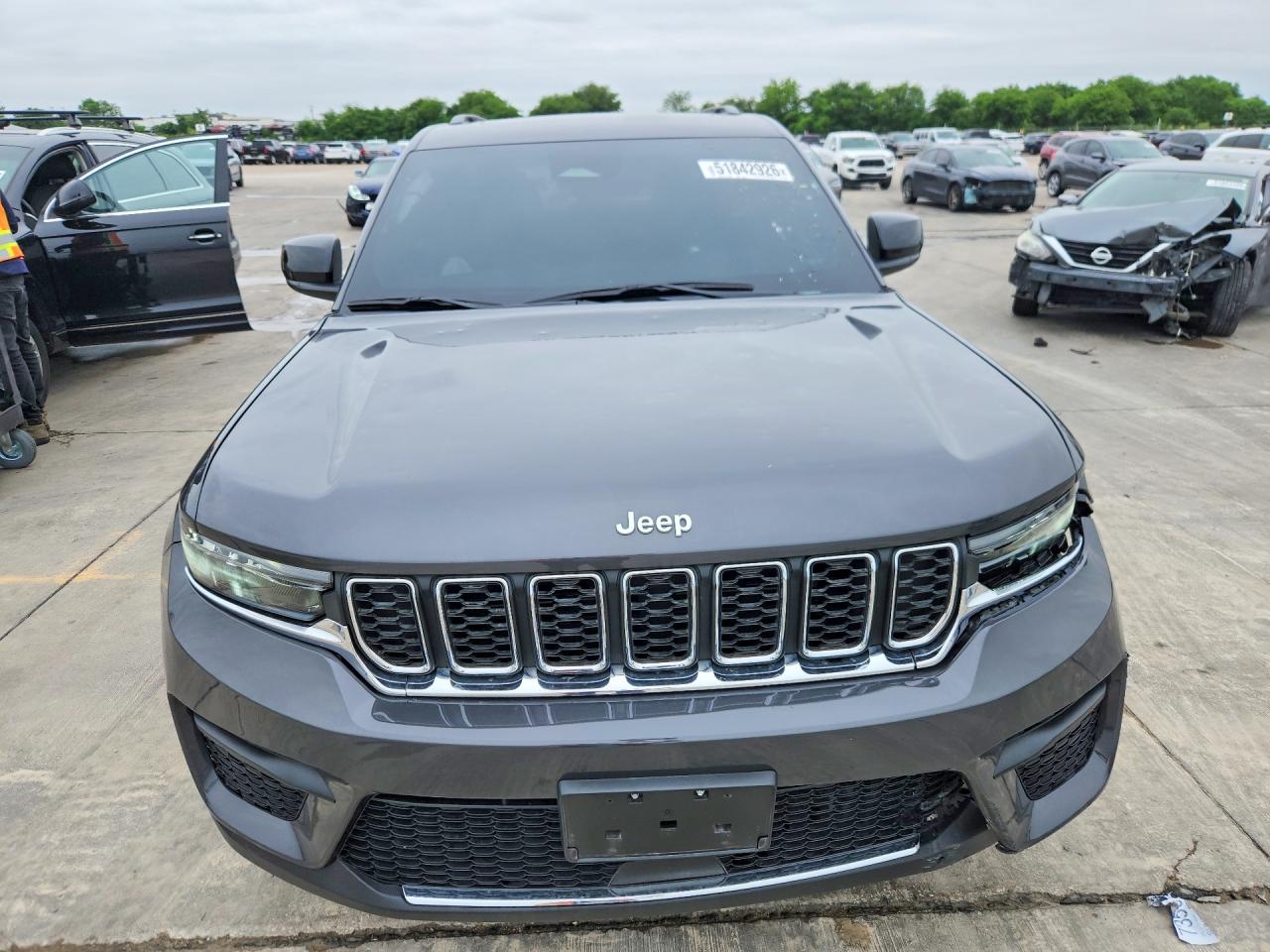 2025 JEEP GRAND CHEROKEE LAREDO — снимка 5