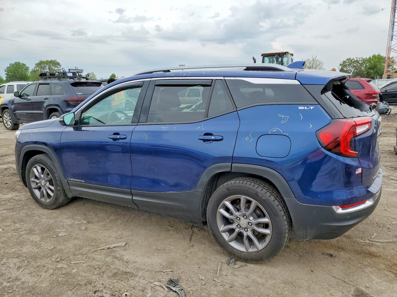 2022 GMC TERRAIN SLT — снимка 2