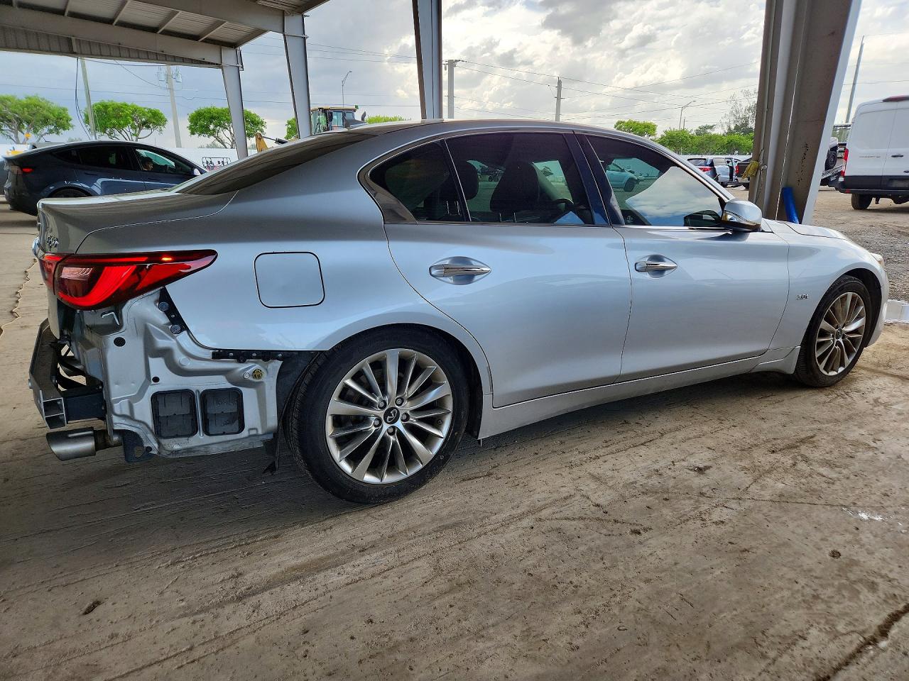 2020 INFINITI Q50 3.0T LUXE — снимка 3