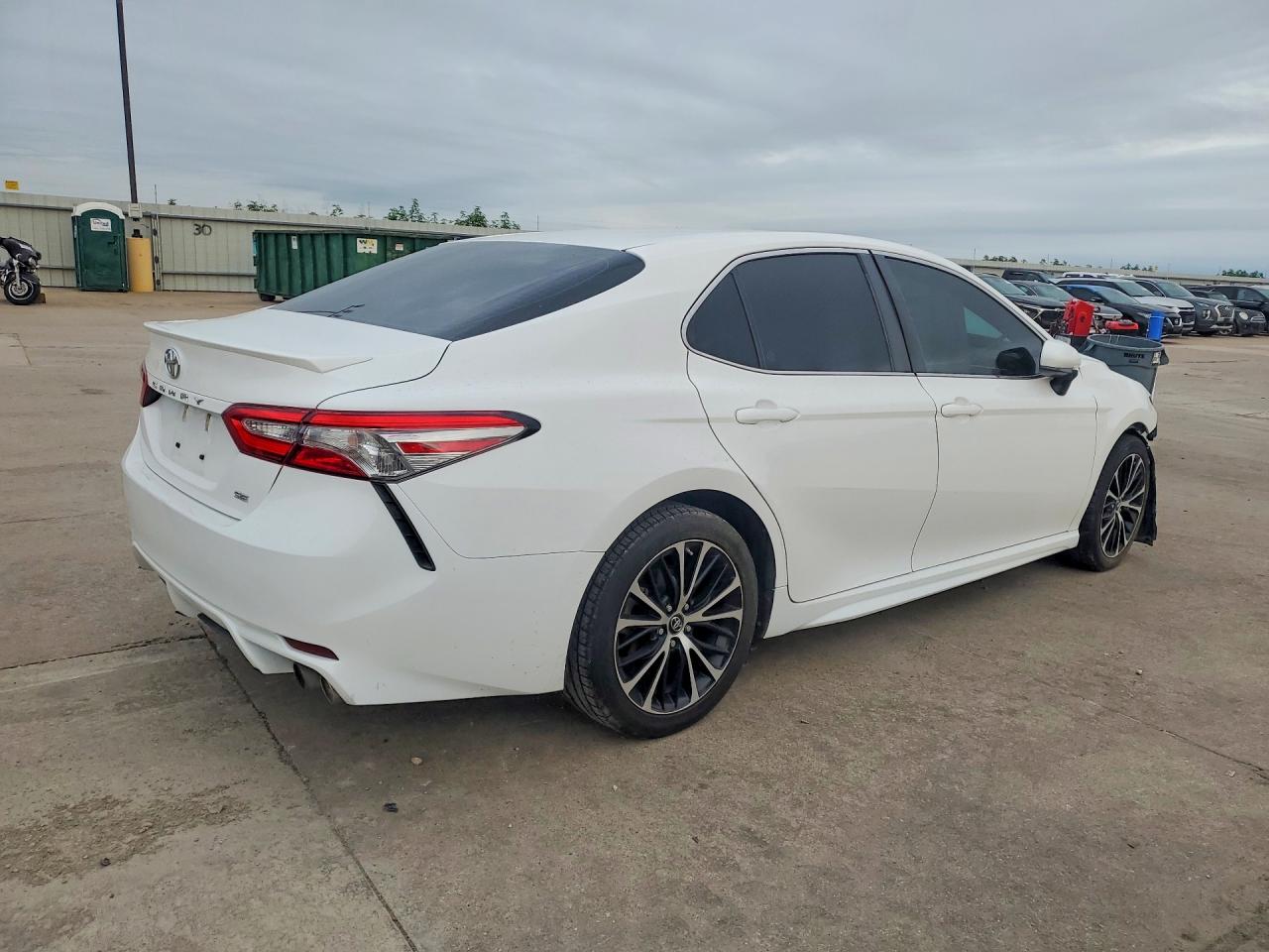 2018 TOYOTA CAMRY SE — снимка 3