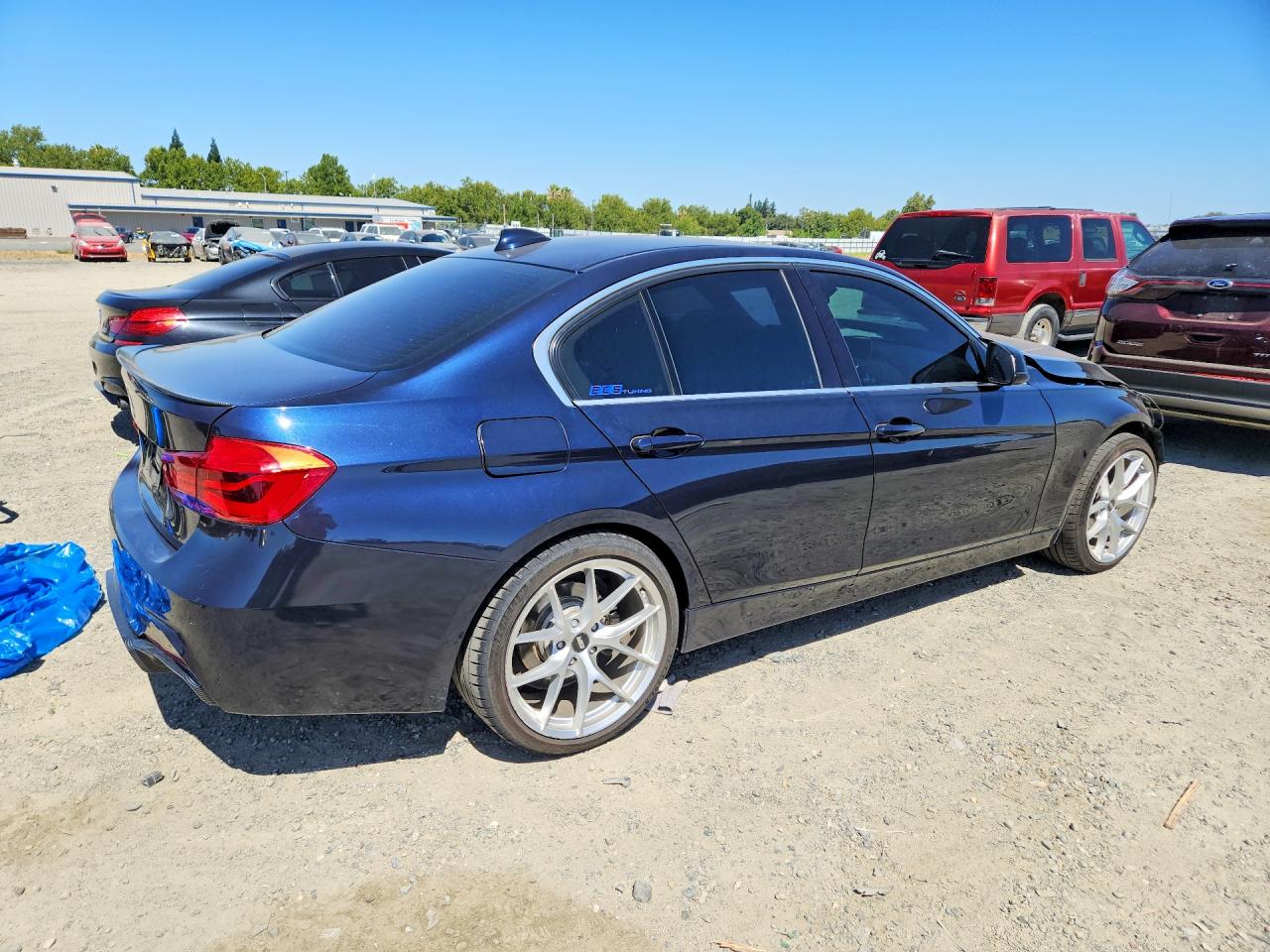 2017 BMW 330 I — снимка 3