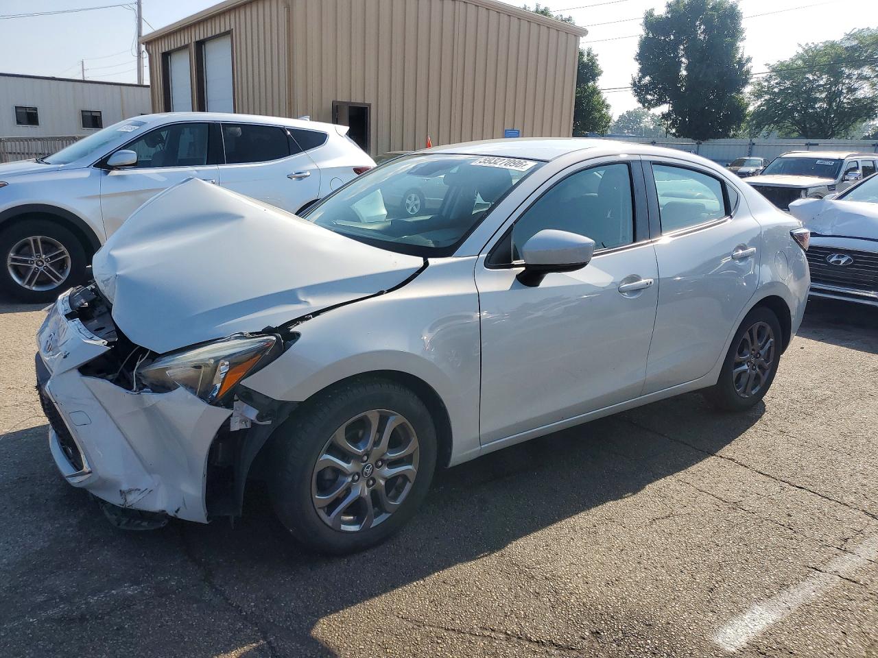 2019 TOYOTA YARIS LE