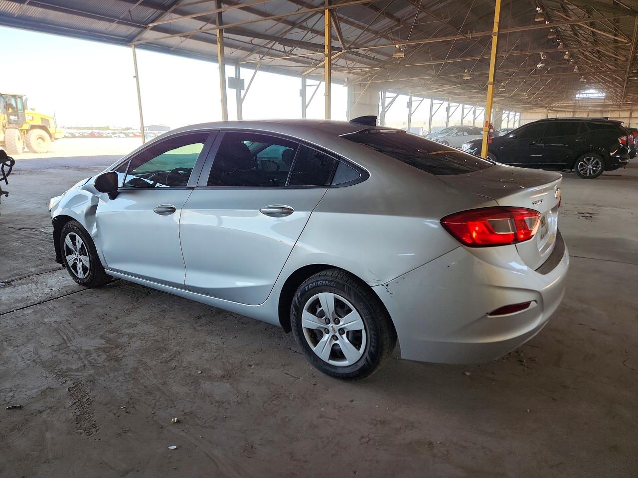 2018 CHEVROLET CRUZE LS — снимка 2