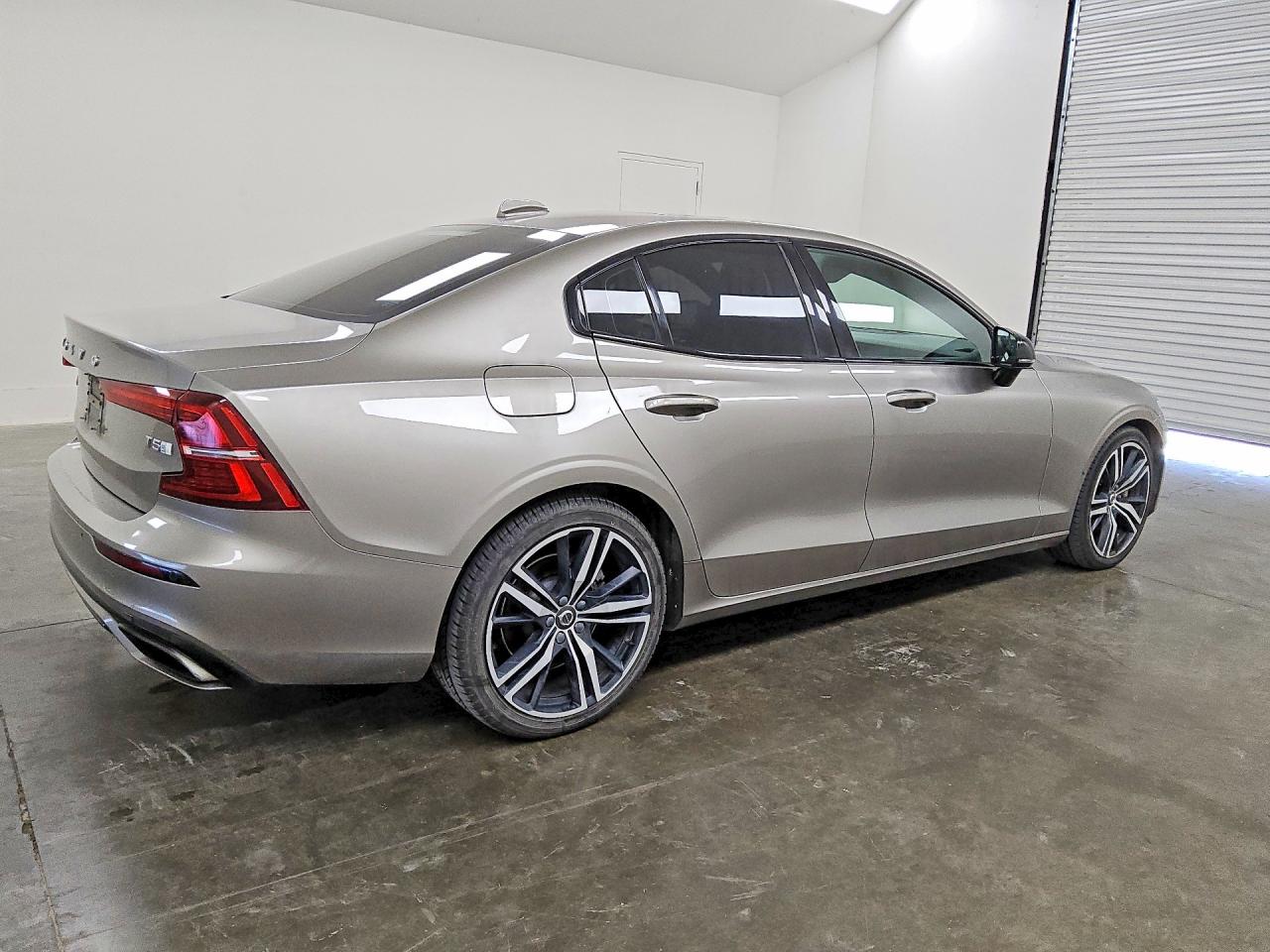 2019 VOLVO S60 T5 R-DESIGN — снимка 3