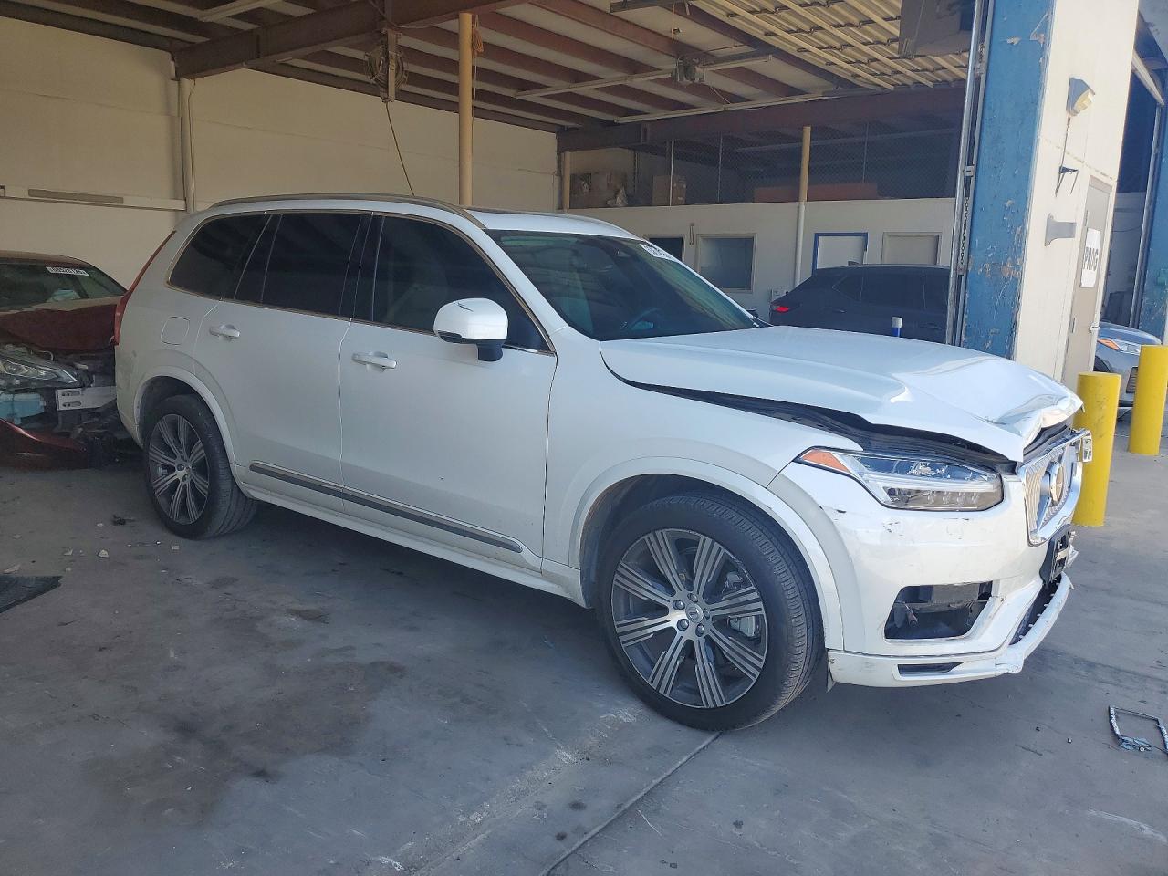 2025 VOLVO XC90 CORE — снимка 4