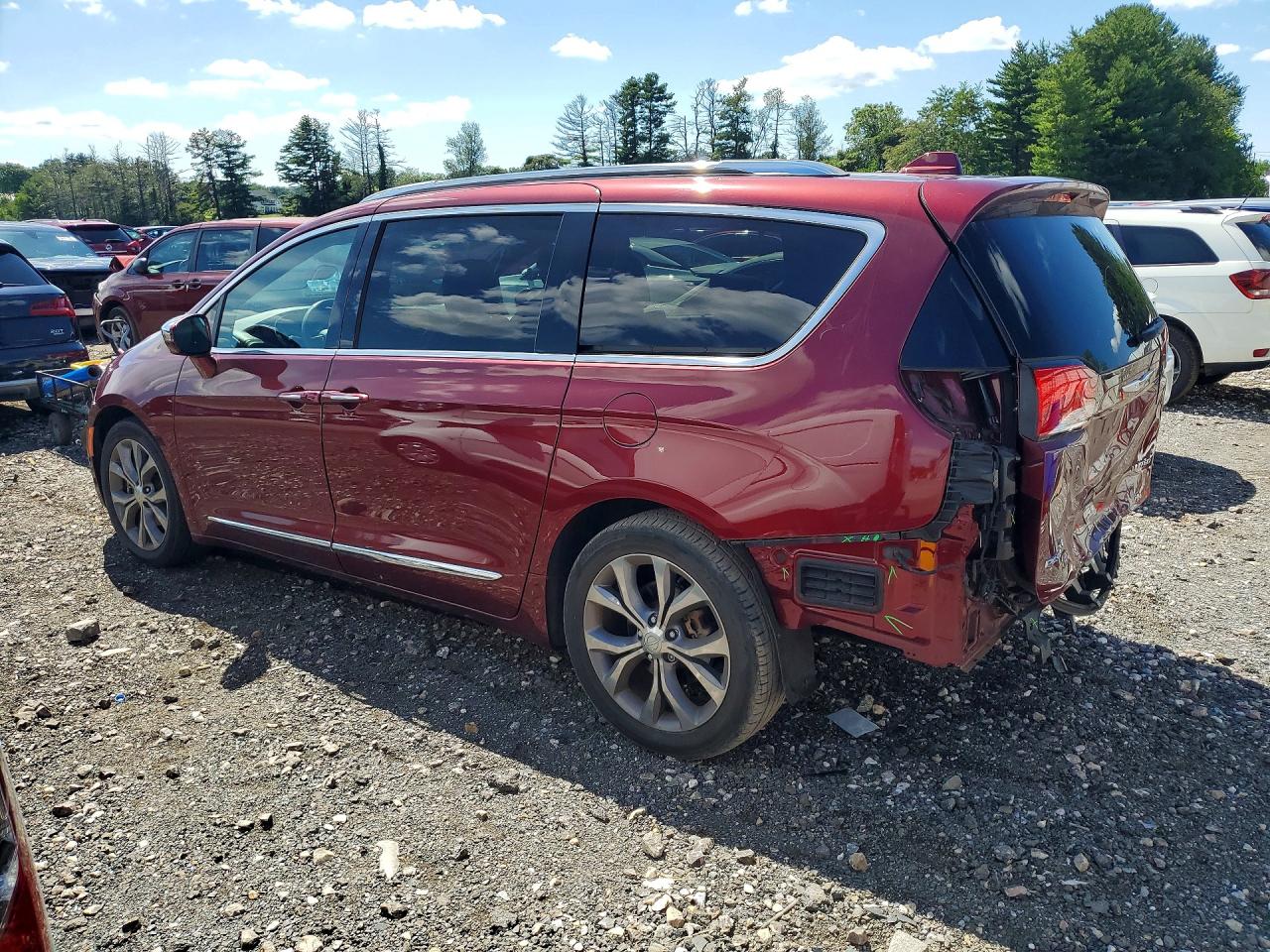 2020 CHRYSLER PACIFICA LIMITED — снимка 2