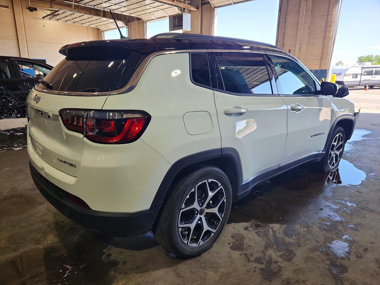 2025 JEEP COMPASS LIMITED — снимка 3