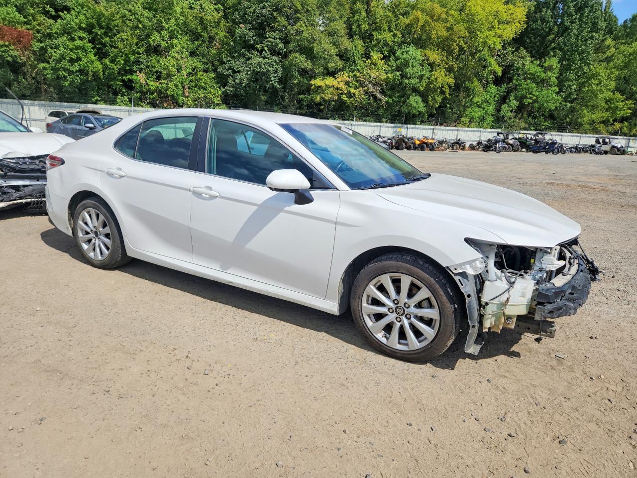 2018 TOYOTA CAMRY LE — снимка 4