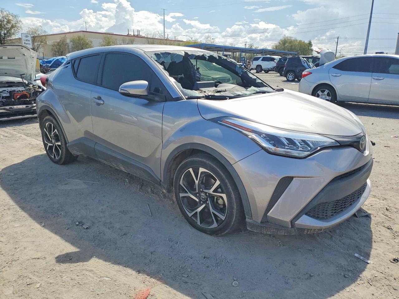 2020 TOYOTA C-HR XLE — снимка 4