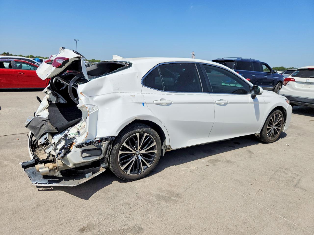 2020 TOYOTA CAMRY SE — снимка 3