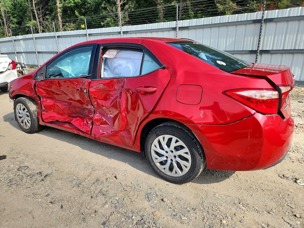2017 TOYOTA COROLLA LE — снимка 2