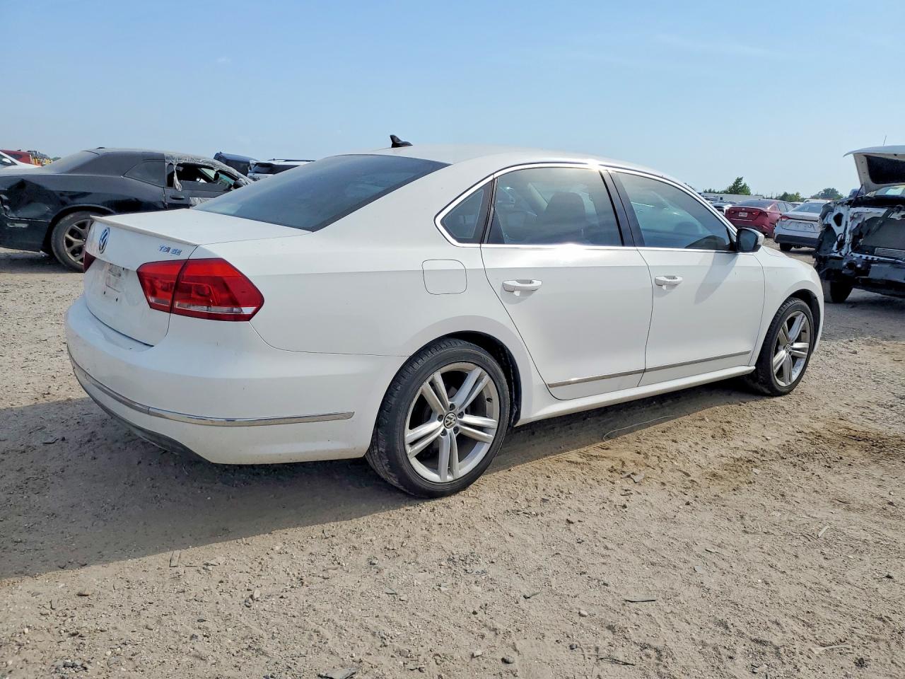 2015 VOLKSWAGEN PASSAT SE — снимка 3