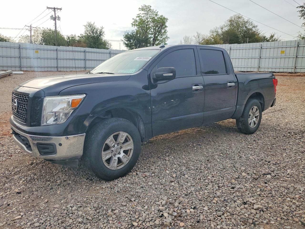 2019 NISSAN TITAN SV