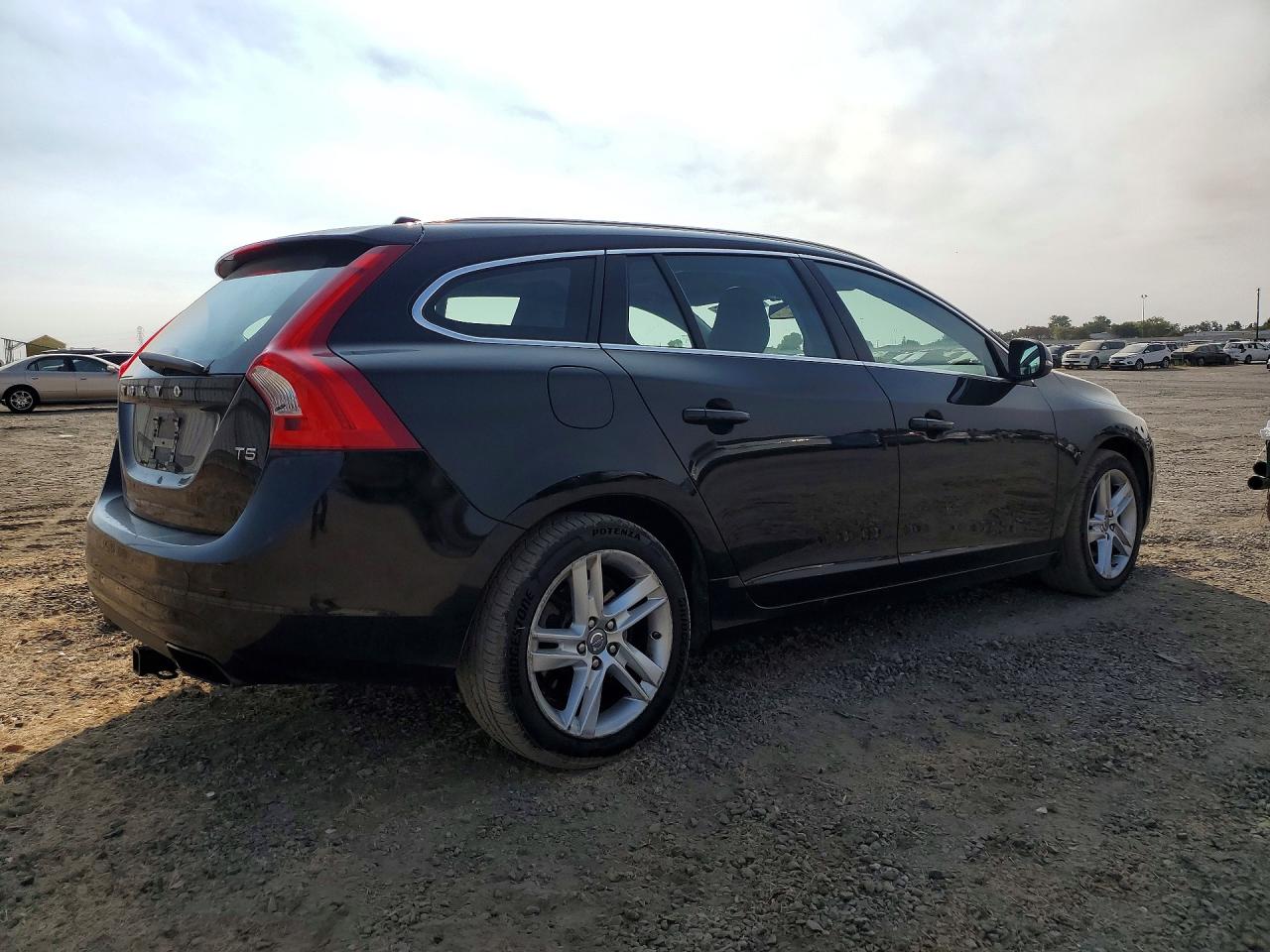 2015 VOLVO V60 PREMIER — снимка 3
