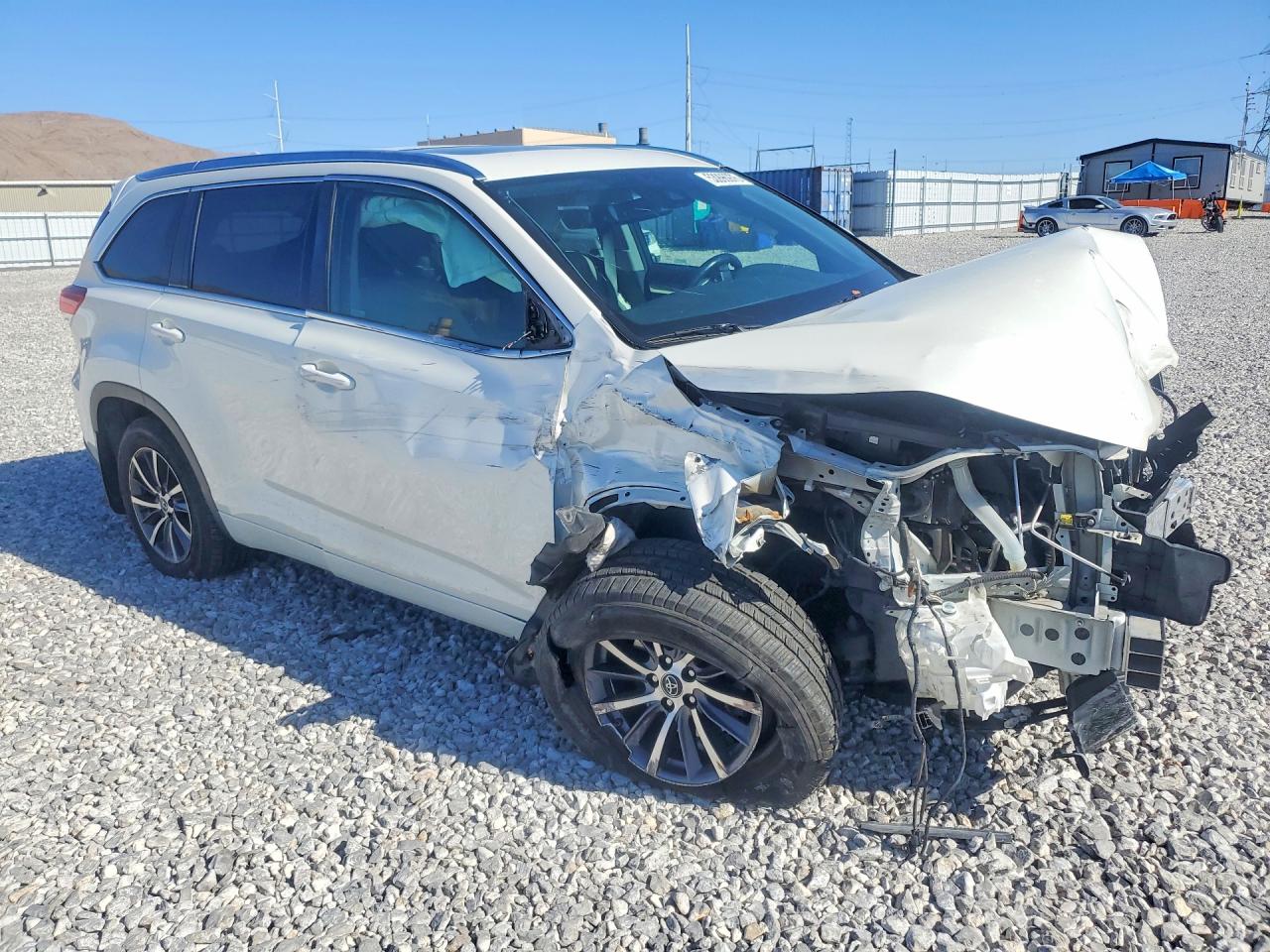 2017 TOYOTA HIGHLANDER XLE — снимка 4