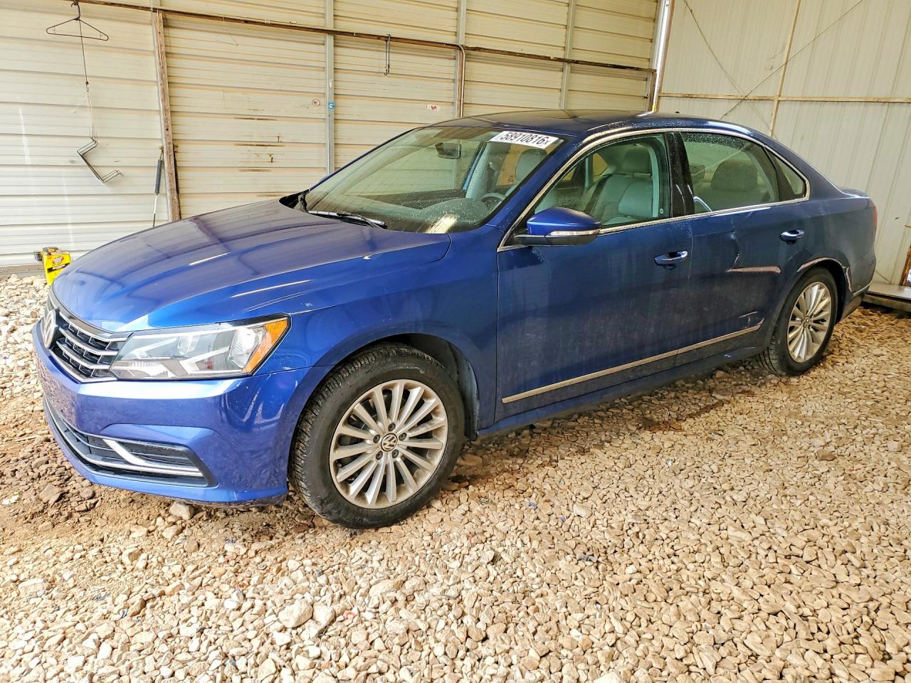 2017 VOLKSWAGEN PASSAT SE