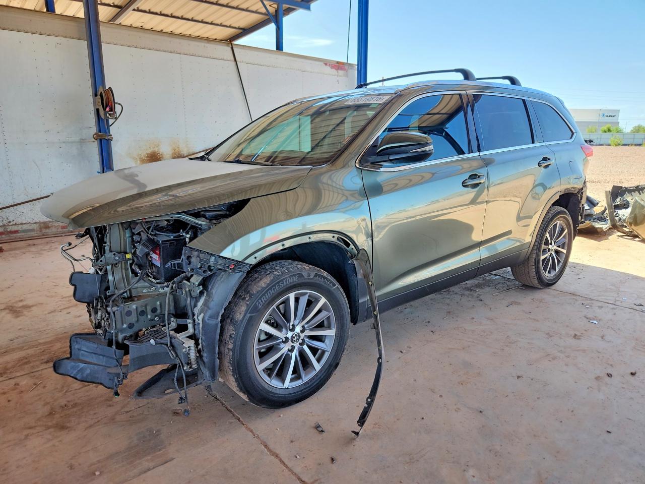 2019 TOYOTA HIGHLANDER XLE